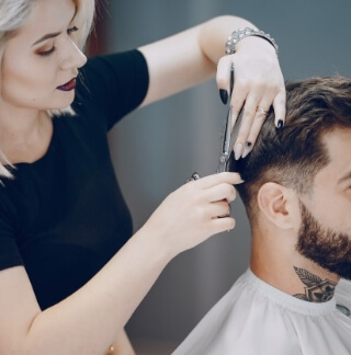 Votre Nouvelle Signature Beauté chez Andrey Votinov Coiffeur